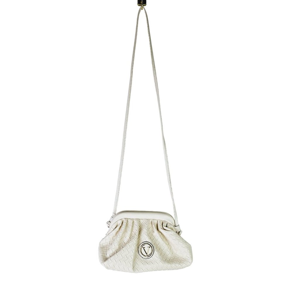 Vera New York Heather Woven Crossbody Cream in a V - Picture 3 of 12